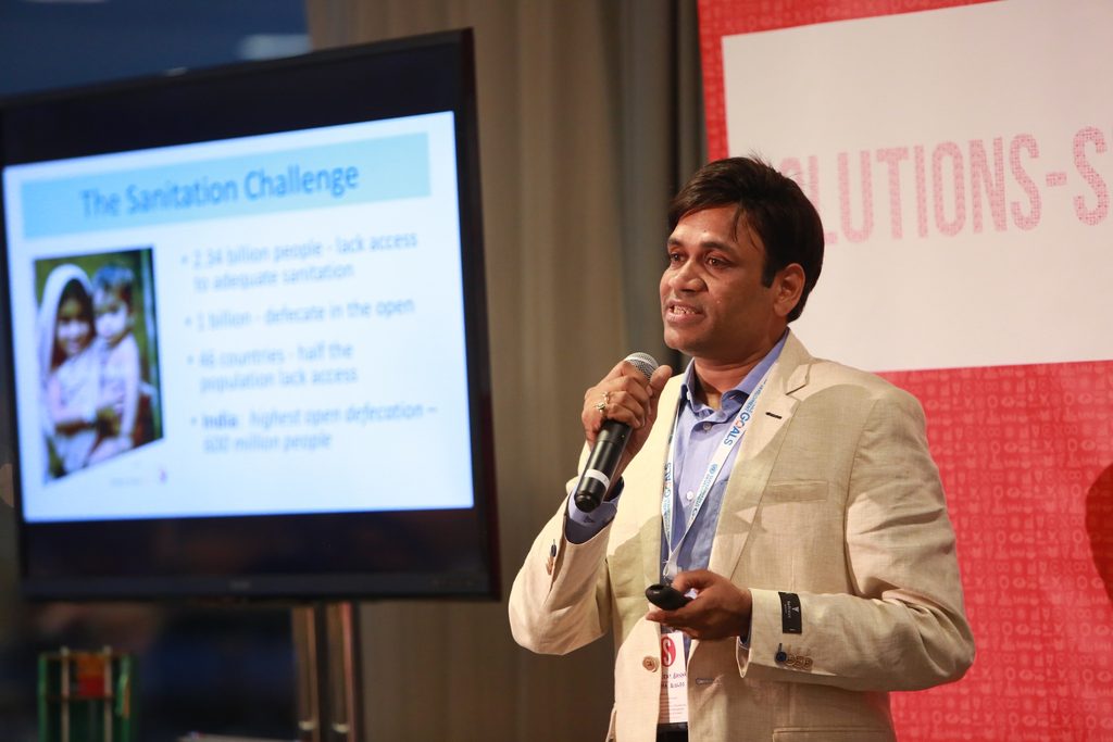 Sanjay Banka presents at the UN Solutions Summit in New York.